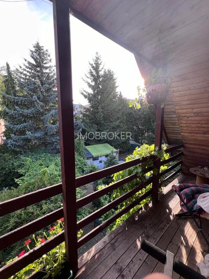 Vand casa in curte comuna in cartierul Zorilor - 10