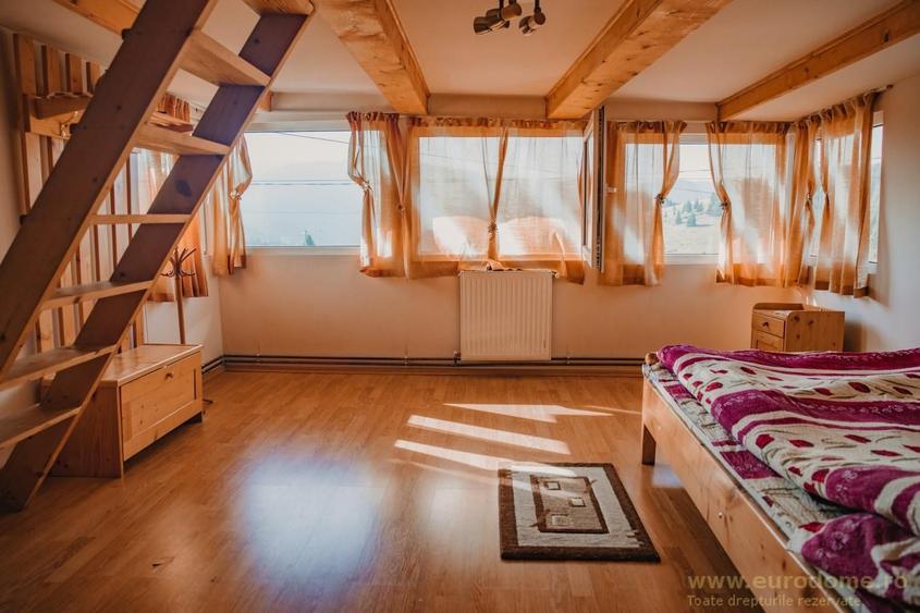Exclusivitate - casa rustica, priveliste deosebita, 45 km de Brasov