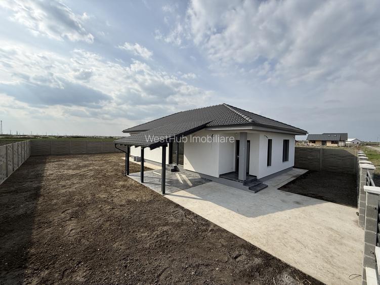 Casa individuala, 4 camere, 105 utili, 500 teren,  central- Sanmihaiu Roman 0% - 12