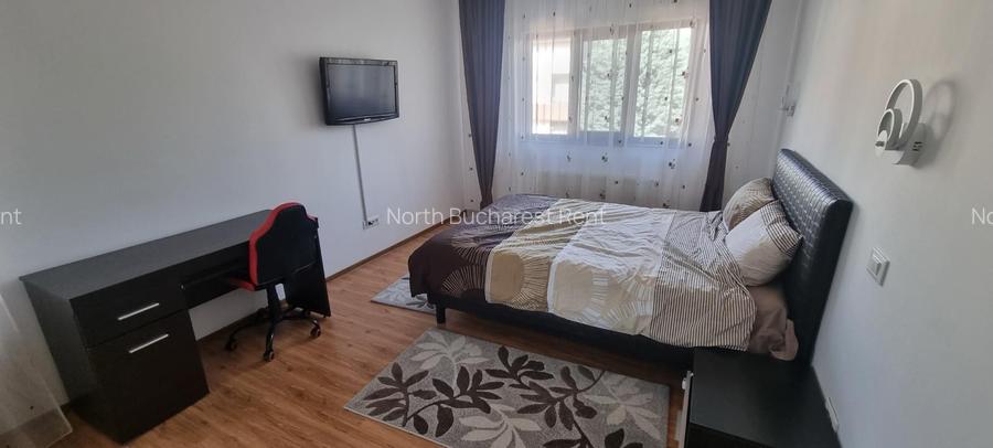 Vila cu piscina zona Iancu Nicolae-Pipera 5 camere - 7