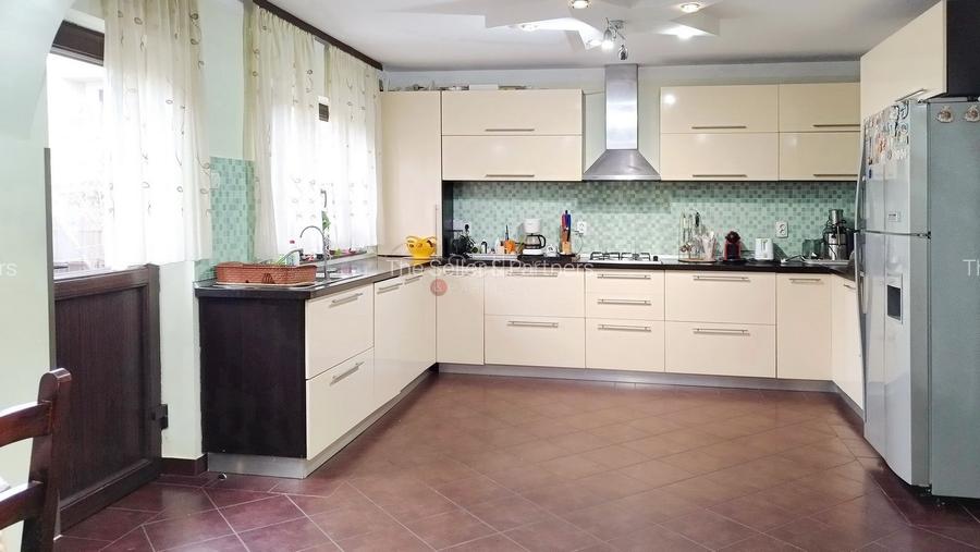 Suprafata Generoasa - 7