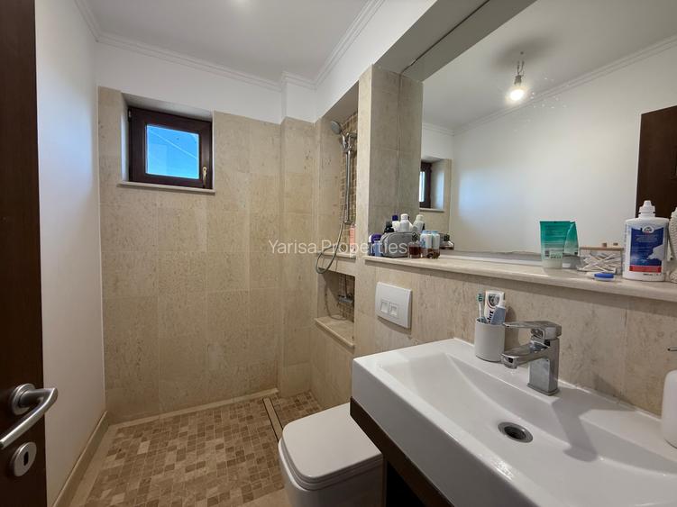 Vila Superba cu deschidere la Lac *Petrachioaia* - 22