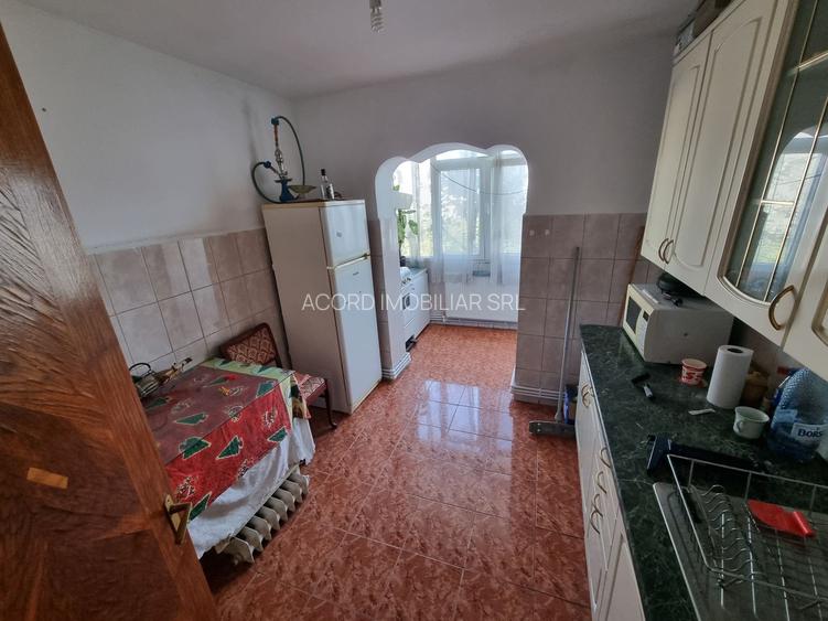 Apartament 2 camere decomandat zona Anda - 4