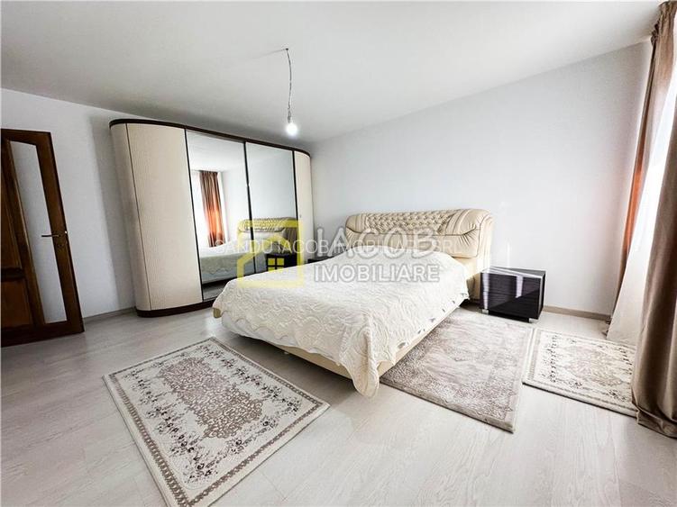 Vila moderna S+P+E cu finisaje premium, str. Dimitrie Cantemir, Bacau  Comision - 12