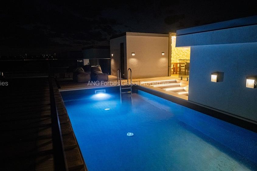 Vila Care Iti Aduce Acasa Visul Cu O Piscina Suspendata - 13