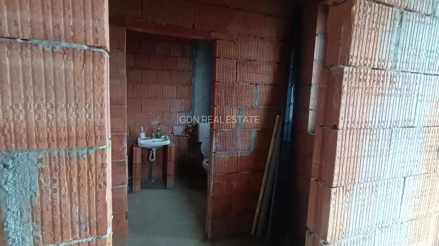 Spatiu comercial, 150 000 mp utili, zona Turnisor - 5