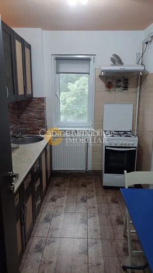 Apartament 2 Camere de Închiriat -Podu Roș -10 min de Palas - 4