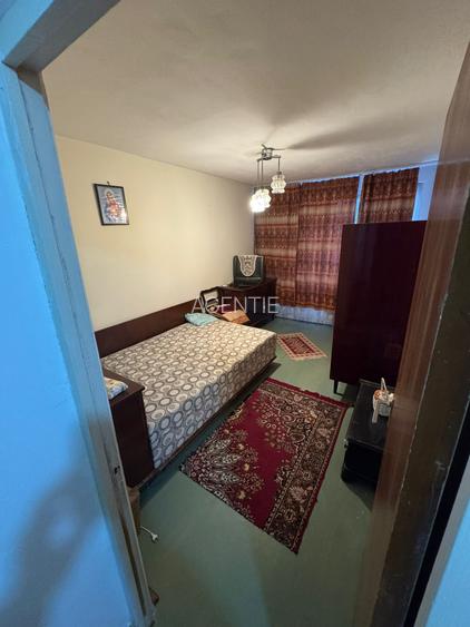 Baba Novac-stradal-bloc turn - 4