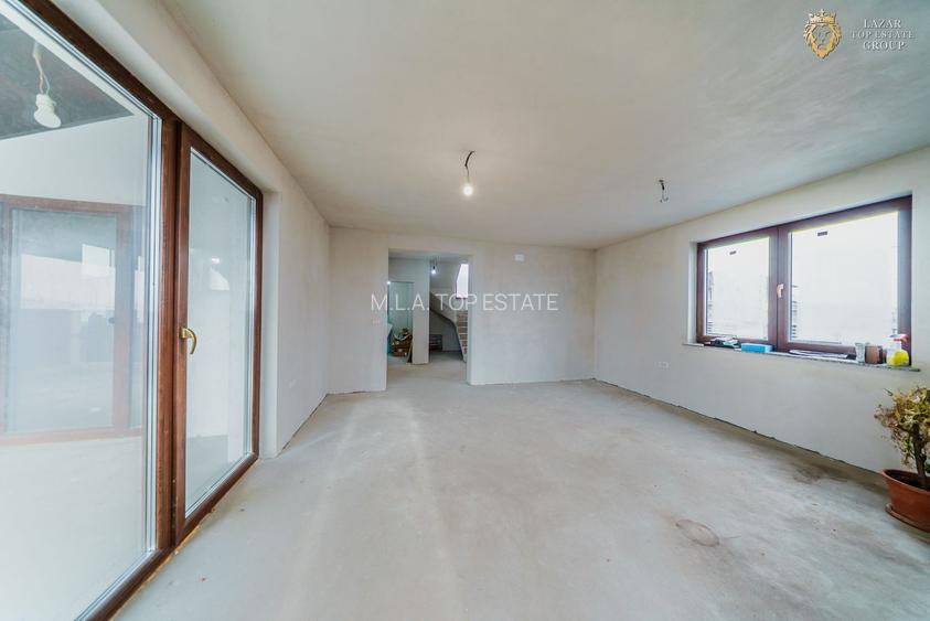 Vilă noua P+M in Sanleani - 21