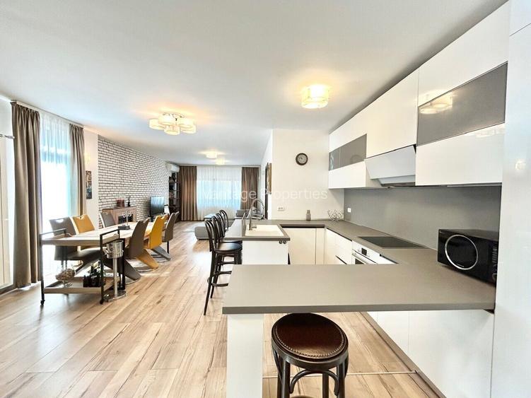 Penthouse with a generous terrace, with a superb view of Herastrau Park - 6