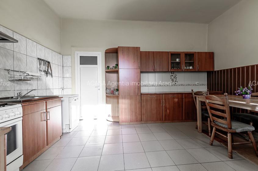 Locuință spațioasă cu grădină mare, în Aradul Nou, calea Timișorii - 7