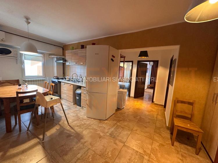 Apartament 3 camere de inchiriat, in zona Centrala -  vedere catre Blvd Mircea - 14