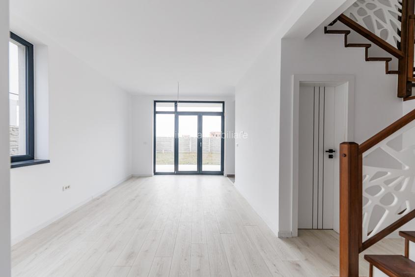 Duplex 5 camere, grădină, 3 băi | RPC Village-Mehala | 10 min. de centru - 13