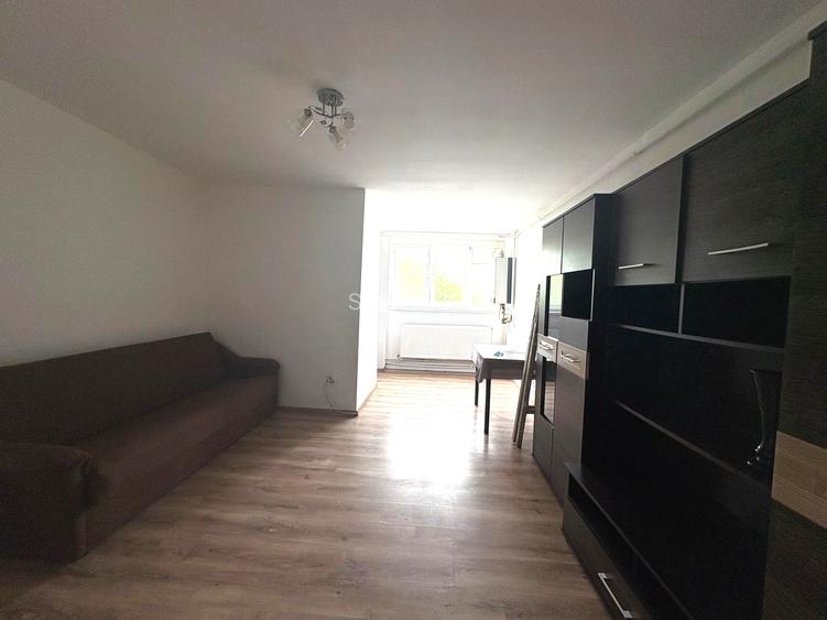 Garsoniera 30mp zona strazii T.V etaj 3  Pret 37.800eur neg - 3