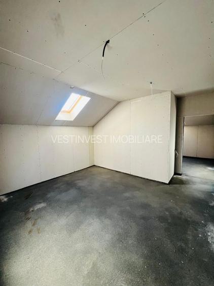 Casa noua ,  finisata cu 5 camere in localitatea Santandrei - 6