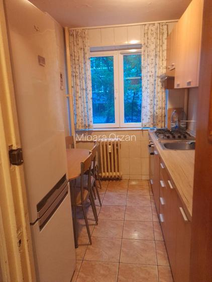 Drumul Taberei- metrou Tudor Vladimirescu, 3 camere, etaj  1 /9 - 5