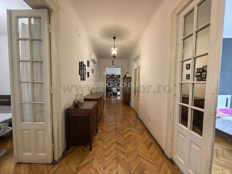 Apartament cu 4 camere langa Ateneul Roman - 8