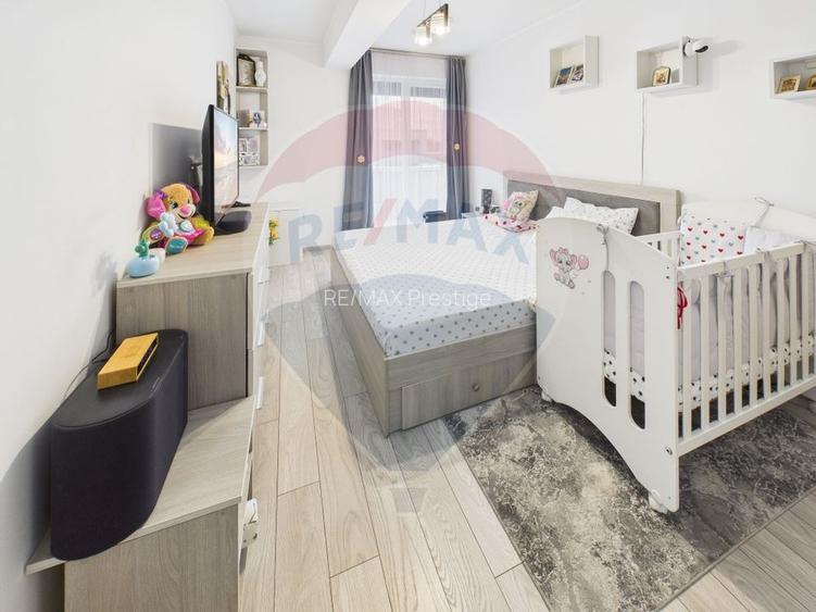 Apartament 3 camere - Titan,  balcon generos și 2 locuri de parcare - 11