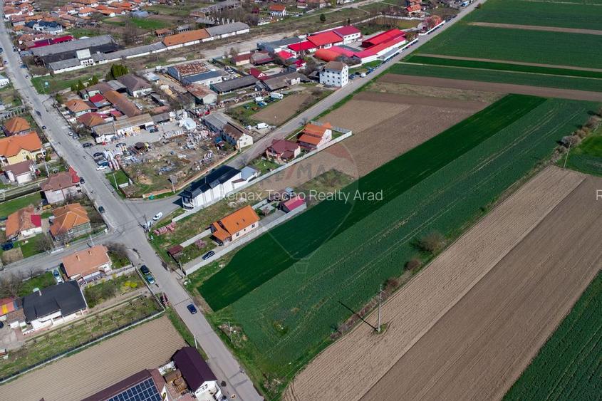 Teren Hateg / Strada Raul Mare ,jud Hunedoara - 6