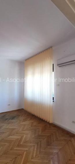 Romana Ultracentral Amzei, metrou Romana 2 mim - Ap 5 cam 148mp - 18