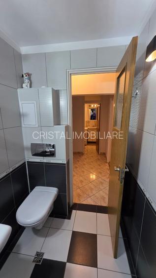Apartament 3 camere de inchiriat, parcare ADP, zona 13 Septembrie - 12