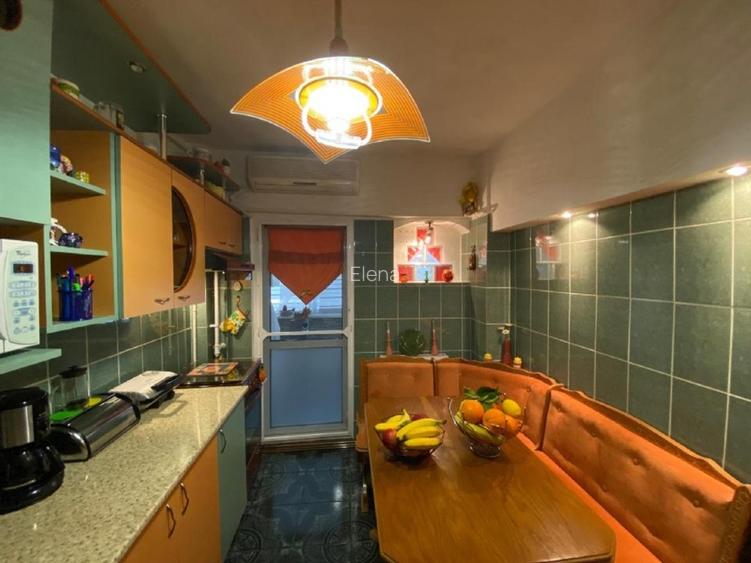 Apartament cu 3 camere, 71mp, zonă centrală +loc de parcare(copertină) - 4