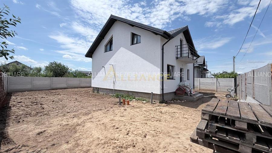 Casa Individuala - 4 camere - 2 bai - 400mp teren - 3
