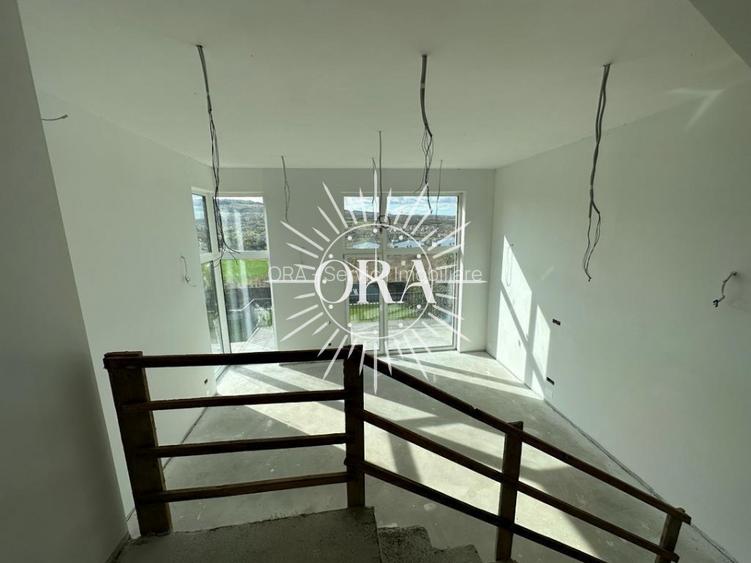 CASA- DUPLEX DE VANZARE IN BORHANCI - CU PRIVELISTE - SEMIFINISAT - 224 MP UTILI - 7