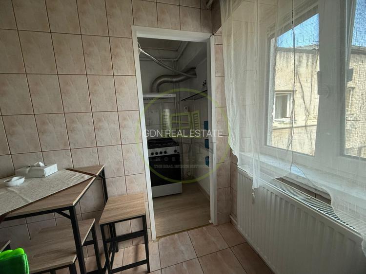 Apartament 2 camere, 58mp, cartier Lapus, zona Mall Electroputere - 7