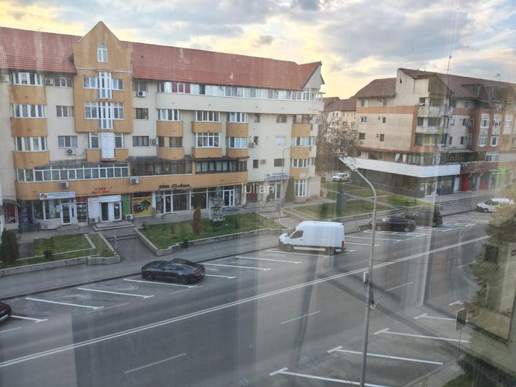 Apartament de vanzare zona centrala Str.Victoriei - 2