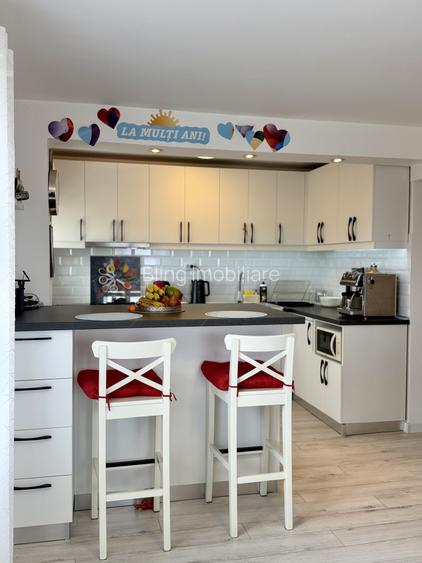 Vila /Casa cu potential in Faget ,510 mp utili - 5