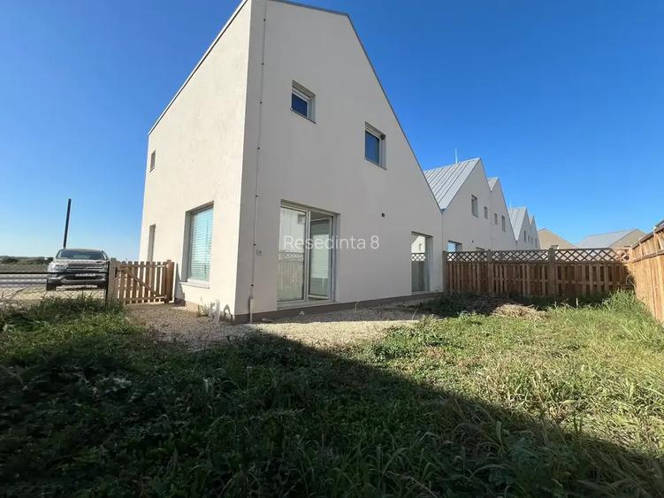 Liziera de Lac !!! Casa cocheta !!! Ansamblu privat cu multe facilitati !!! - 3