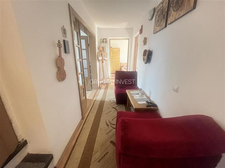 Casa 3 camere balcon si curte zona Bld Milea - 15