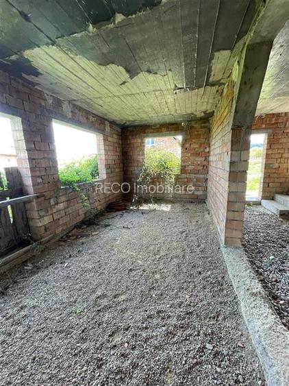 RECO Teren intravilan cu casa in rosu, Zona Vadu Crisului, Bihor - 15