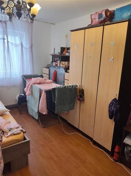 Garsoniera Etaj Intermediar zona Buziasului - 2