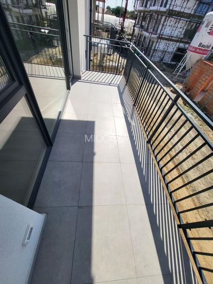 COMISION%. BLOC NOU in ORAS. ETAJ 1. Langa Magazine si mijloace de transport - 15