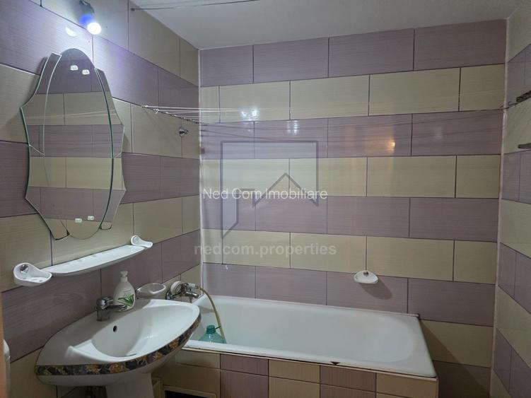 Vanzare apartament 3 camere Rahova - Margeanului - 9