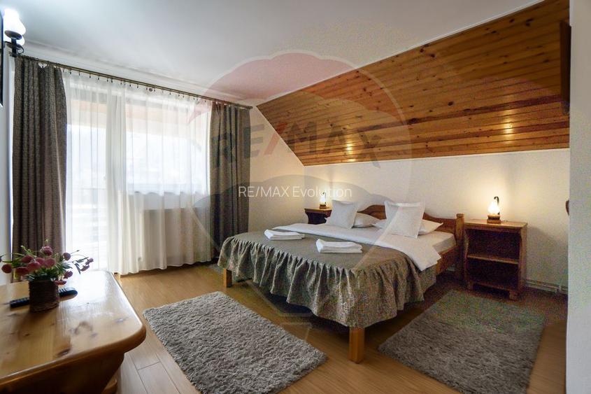 Oportunitate rară: Casă de vacanță sau Pensiune în Poiana Mărului - 24