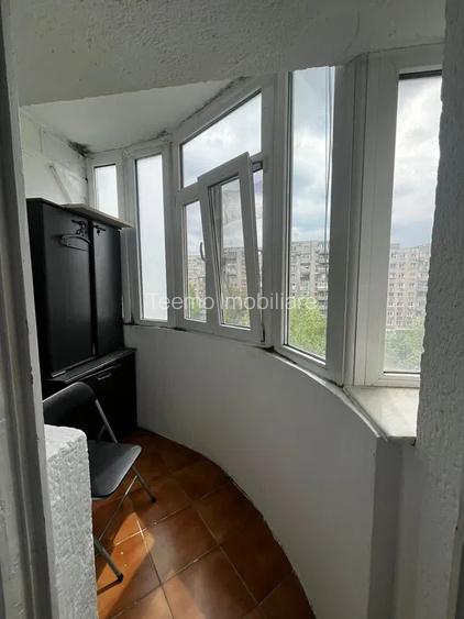 Garsoniera, decomandata, 32 mp, metrou aproape, balcon, Crangasi - 8