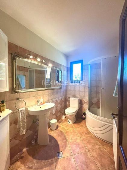 Casa individuala cu pozitie centrala, teren 1140 mp - Sanmihaiu Roman - 14