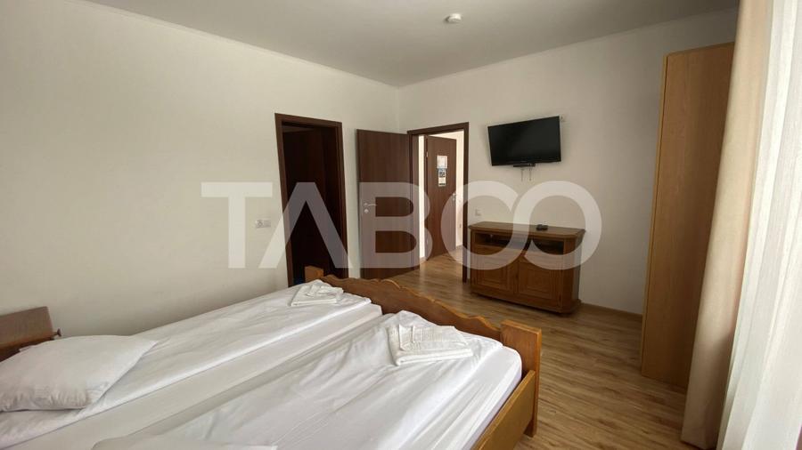 Pensiune de vanzare 10 camere 10 bai 343 mp utili Paltinis Sibiu