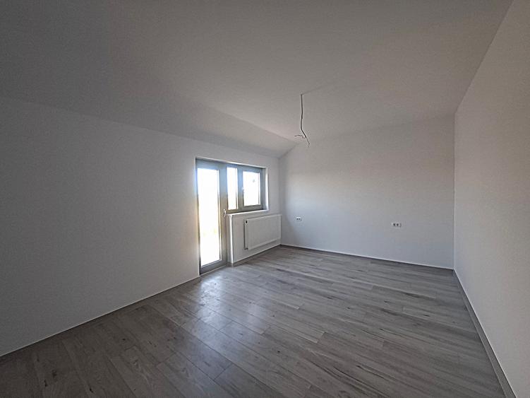 Vand Casa Noua Moderna P+1E, Finisaje Premium, 5 Camere, Curte 400mp