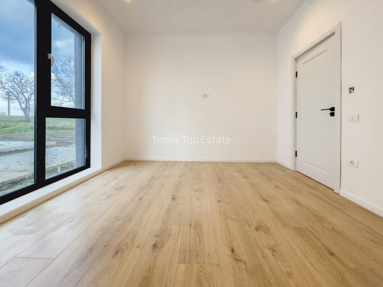 Casa la sol in Valu lui Traian, pe partea dreapta, ST 400mp - 15