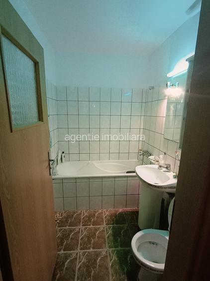 Ocazie 4 camere zona parc Tăbăcăriei etaj 1 -89mp - 11