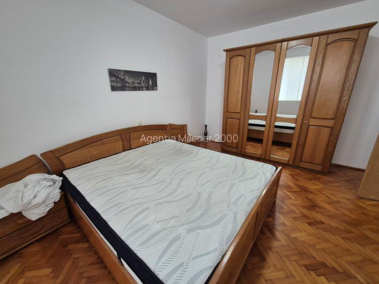 pe frumoasa stradă Aurel-Popovici la 5 minute de Punctele Cardinale și Medicina - 4