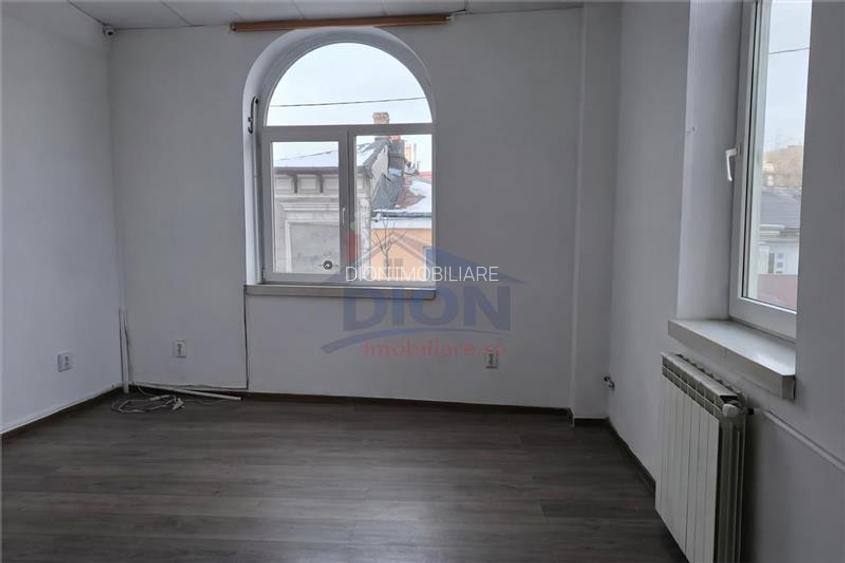 Vila de vanzare , zona  boema - 7