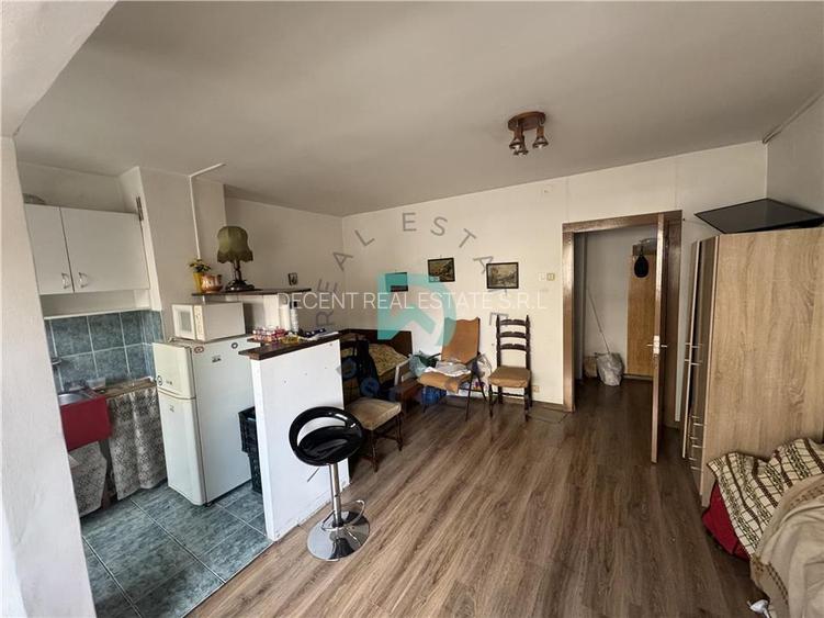 Garsoniera Toamnei, Brasov - 2