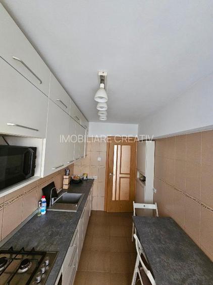 Apartament de vanzare 4 camere in Turda - 2