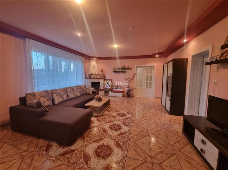 Casa de vanzare 4 camere  (+4 semifinisate ),12 arii teren, Unirii, Mures - 2