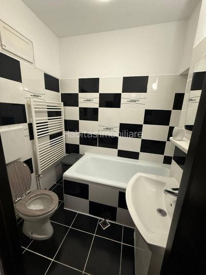 Apartament de închiriat, ultracentral,  3 camere, decomandat - 13